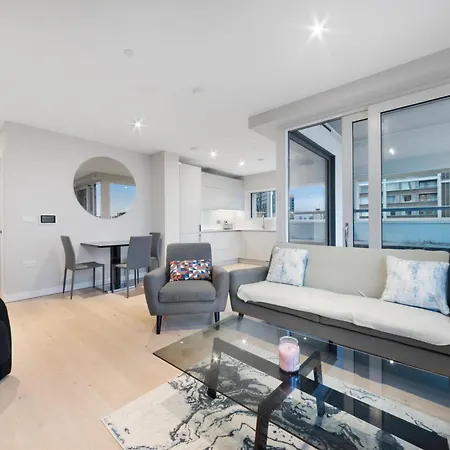 Modern 2 Bed Heart Of Elephant Castle London Exterior photo