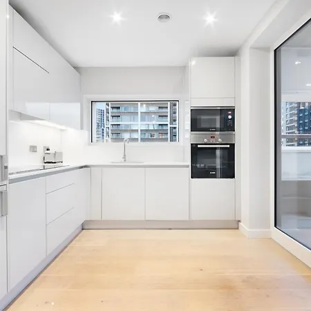 Modern 2 Bed Heart Of Elephant Castle London Exterior photo