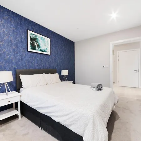 Modern 2 Bed Heart Of Elephant Castle London Exterior photo